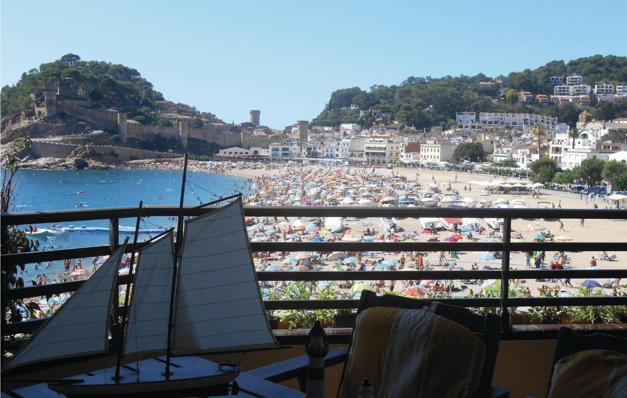 3 Bedroom Gorgeous Apartment In Tossa De Mar Exterior photo